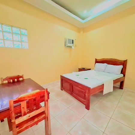 La-Familia Guest House Siquijor Habitación foto